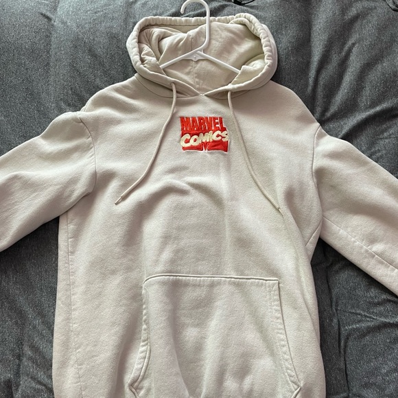 Marvel Other - Unisex small marvel hoodie